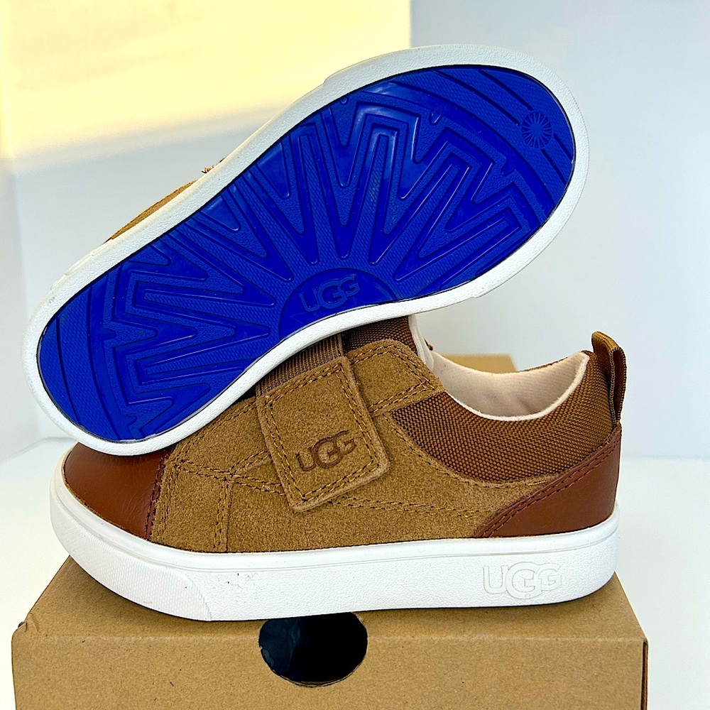 UGG Kids Tan and Blue Hook-and-Loop Sneakers